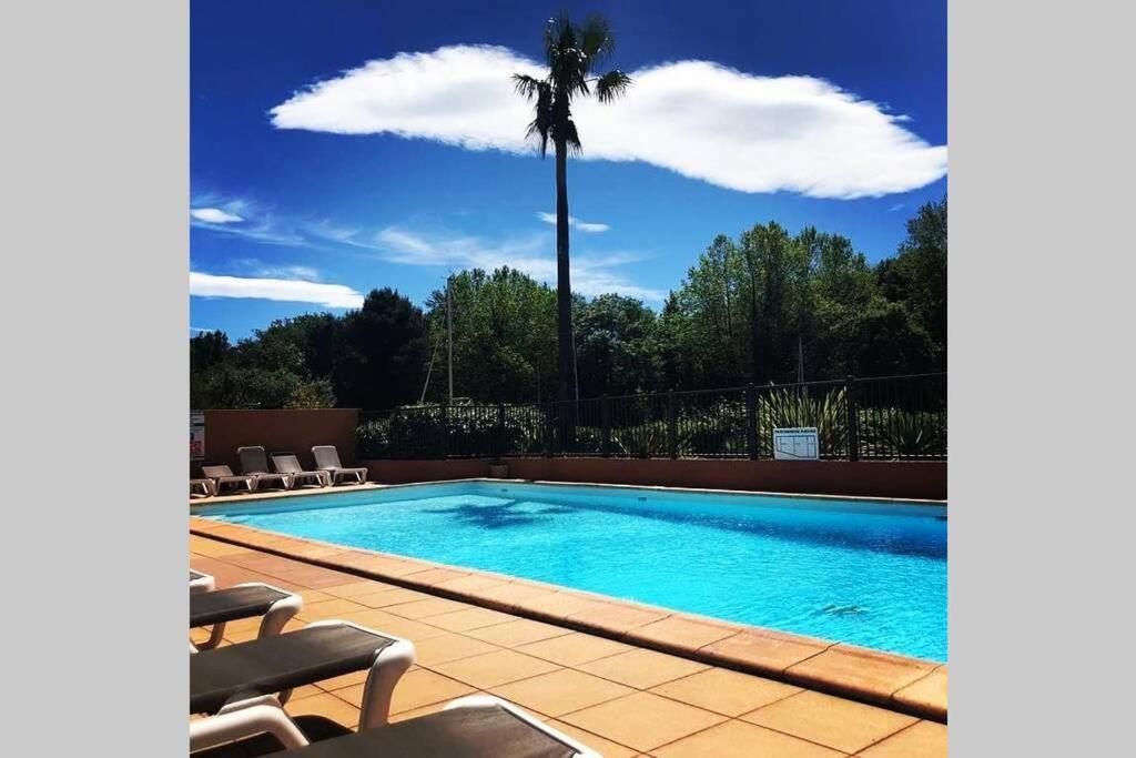 2 Bedrooms, 15 Min Walk To Beach, Ac, Pool & Fiber Internet In A Quiet, Private Gated Domain 5Kms To St Tropez Cogolin Eksteriør bilde