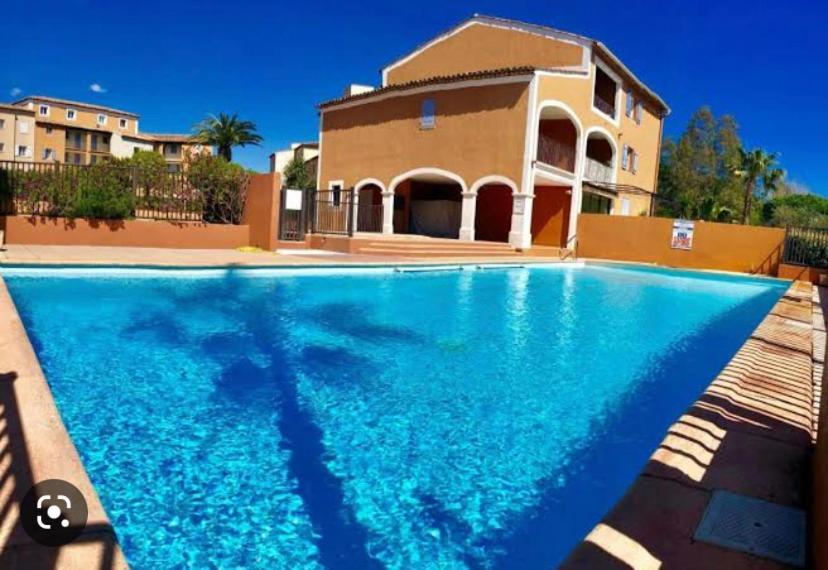2 Bedrooms, 15 Min Walk To Beach, Ac, Pool & Fiber Internet In A Quiet, Private Gated Domain 5Kms To St Tropez Cogolin Eksteriør bilde